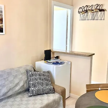 New Apartment, Near Metro Monte Grappa *