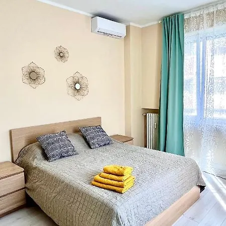 شقة New Apartment, Near Metro Monte Grappa *