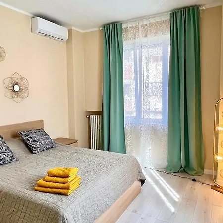 New Apartment, Near Metro Monte Grappa Apartman Torino