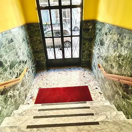 דירה New Apartment, Near Metro Monte Grappa טורינו